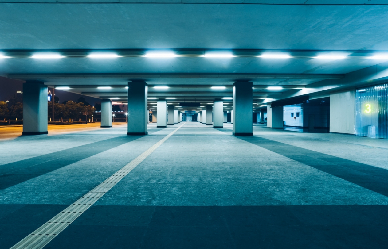 Nowo powstałe parkingi przy liniach tramwajowych czekają na wprowadzenie systemu Park&Ride