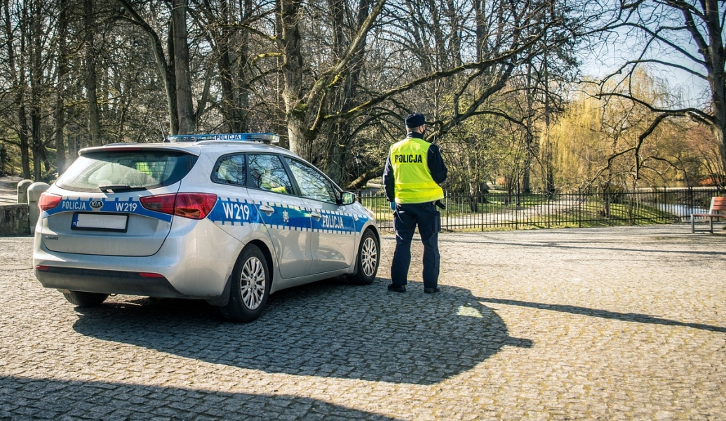 Bezprecedensowa skuteczność policjantów z Krakowa: zaginione dziecko odnalezione w 10 minut