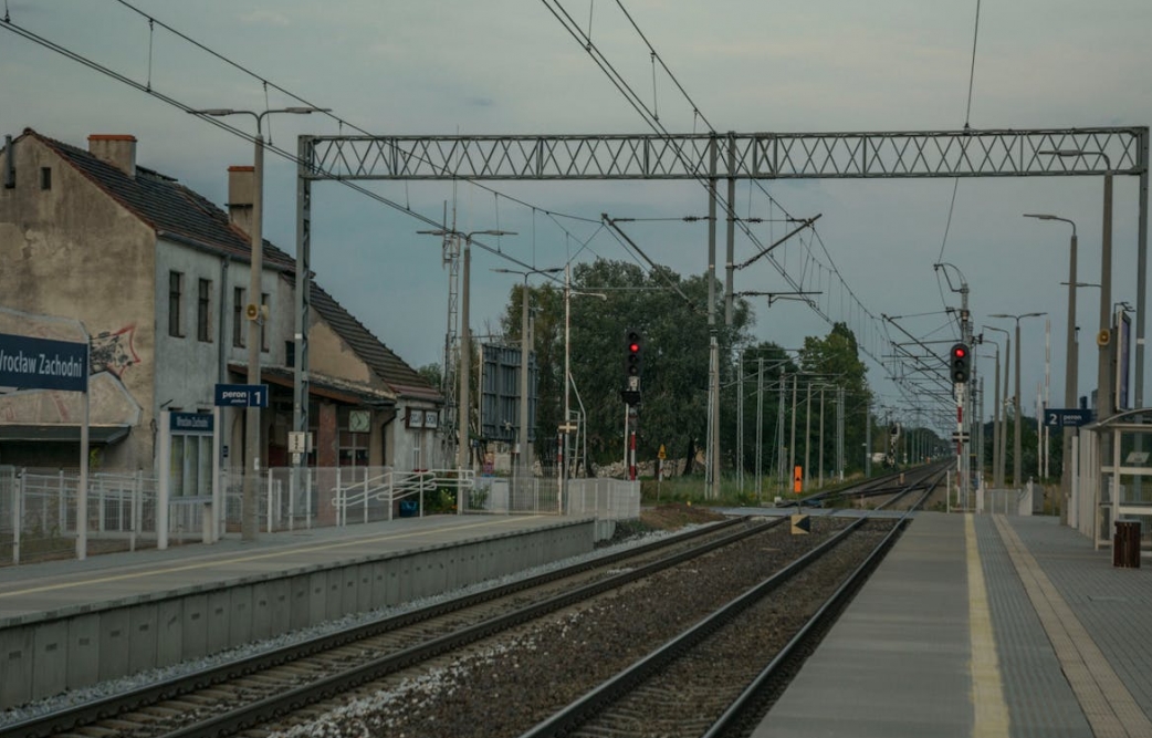 PKP rozpoczyna przetarg na budowę nowych tras kolejowych wraz z infrastrukturą