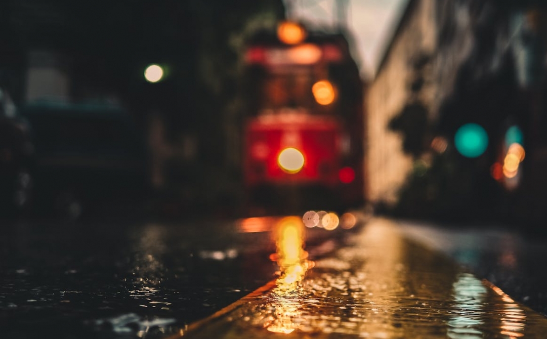 Zmiany w trasach trzech linii tramwajowych w Krakowie z powodu naprawy torowiska