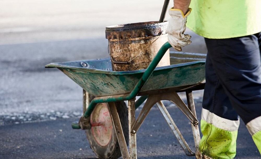 Wieliczka modernizuje ul. Jasną: Nowa umowa na poprawę komunikacji i bezpieczeństwa mieszkańców