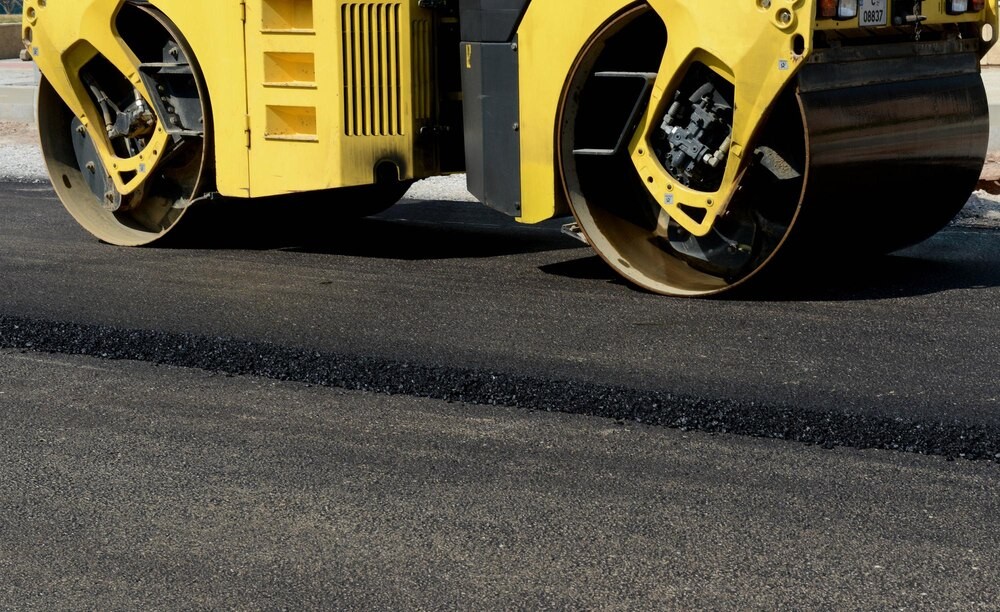 Nowa nawierzchnia w Raciborsku: Bezpieczniej na drogach dzięki wspólnym wysiłkom