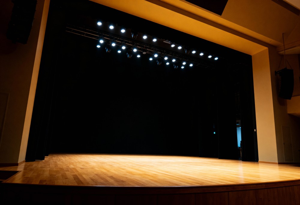 Królewna Marysia i tajemnice lodowej góry: rodzinny spektakl pełen wartości