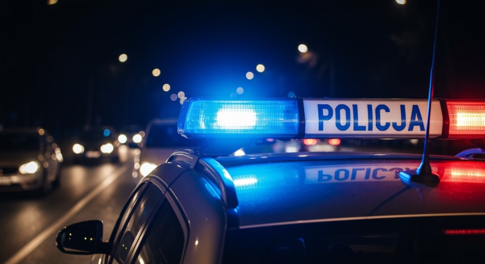 Seria uszkodzeń pojazdów na sądeckim osiedlu. 74-latek usłyszał 31 zarzutów