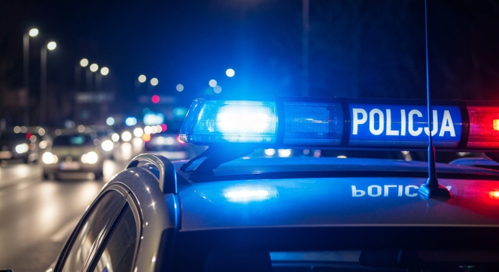 Pijany mężczyzna z 3 promilami pobił kobietę na przystanku w Krakowie
