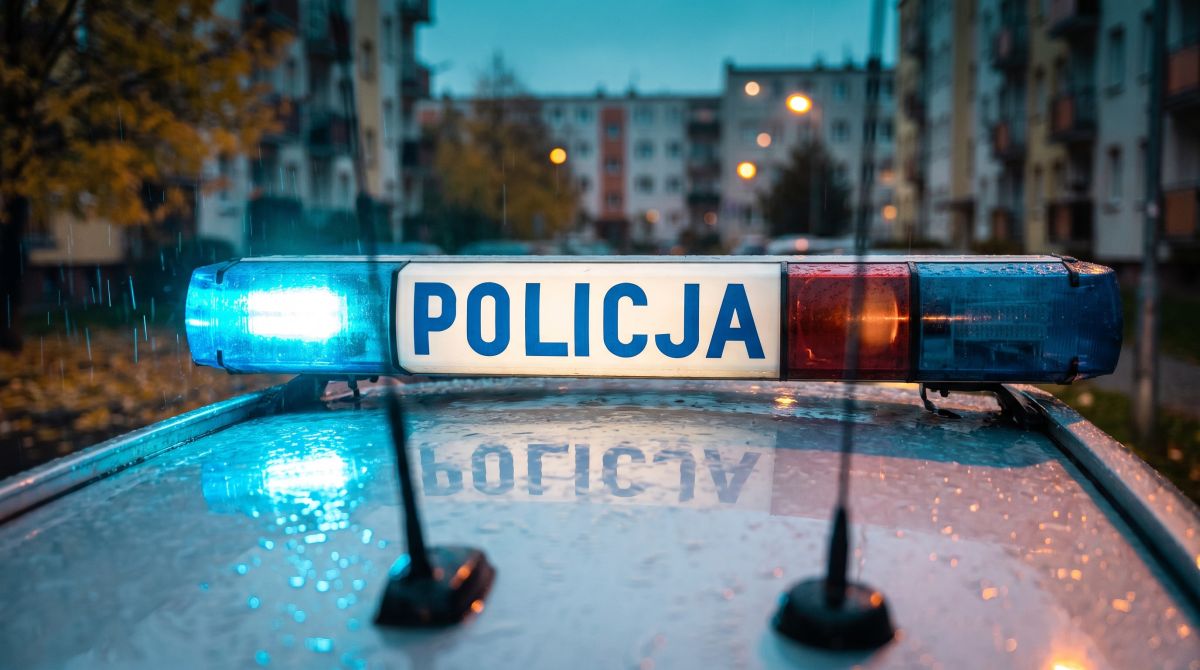 Policyjne patrole w Rabie Wyżnej: Ochrona dróg i lasów przed nieodpowiedzialnymi kierowcami