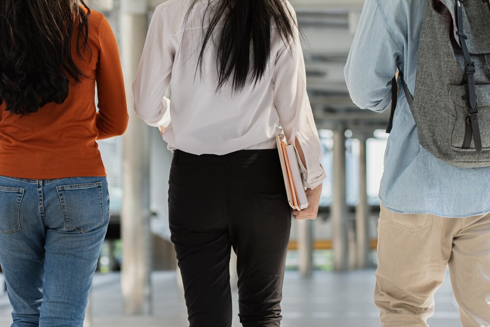 Święto Edukacji w Gminie Gdów: Wdzięczność i Wyróżnienia dla Nauczycieli